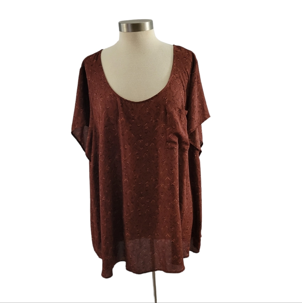 Torrid Short Sleeve Blouse Sz 5 28W